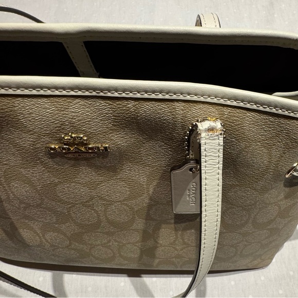 Coach Beige/White Signature Coated Canvas and Leather Drawstring Carryall Bag - Picture 12 of 16